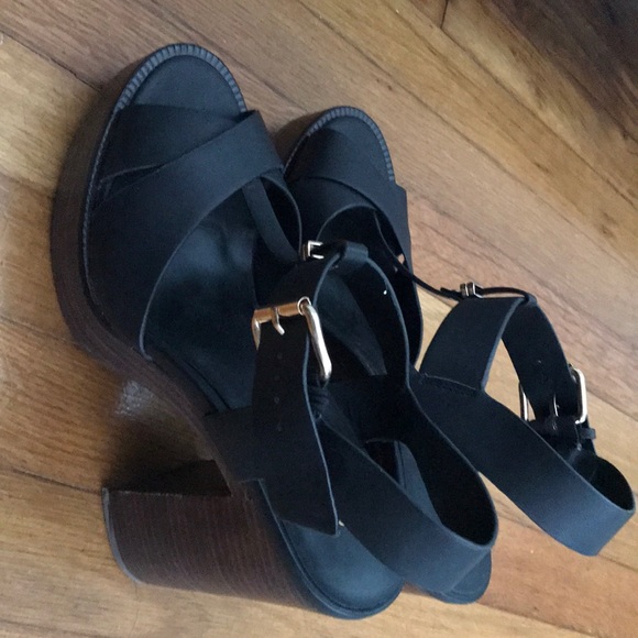 Aldo Women’s Chunky Heels - Picture 3 of 6